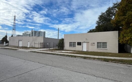 1501 Burlington Ave N Saint Petersburg, FL 33705