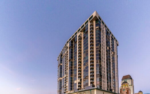 1 Beach Drive S.E.